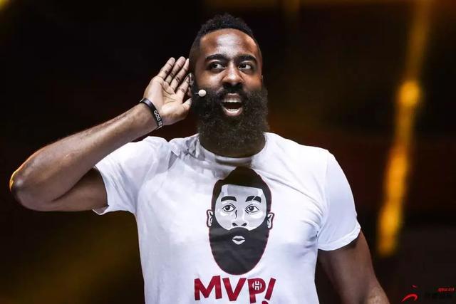 图拉姆：我们踢得很认真，我们是强大的团队，这对年轻人有益（图拉姆：我们踢得很投入，团队强大，这能帮助年轻人成长）